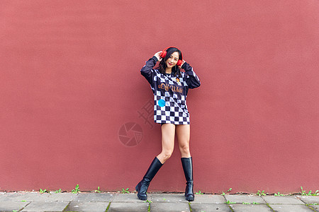 索博斯洛伊社媒：我们热爱的三件事：安菲尔德、欧冠、胜利