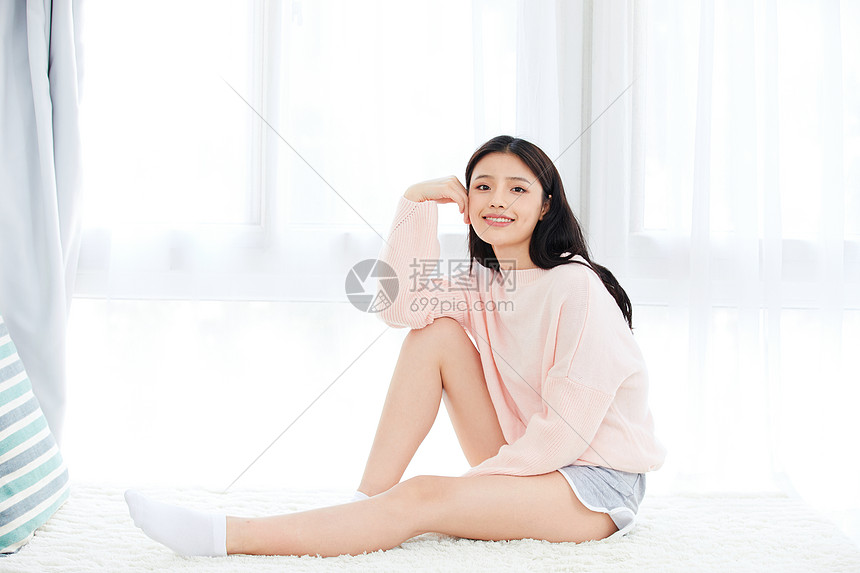 居家美女图片