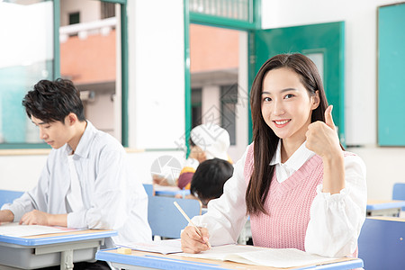 学生思考素材青年女性考研考试背景