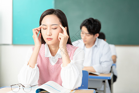 学生做眼保健操青年男女复习考研背景