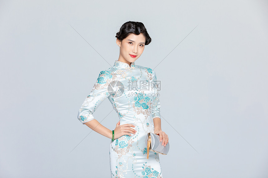 照片 人物情感 中国风旗袍优雅女性.