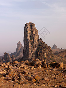 喀麦隆北部即将被侵蚀的Rhumsiki岩图片