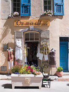 法国拉卡迪埃蓝色服装店图片
