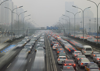 高速公路上交通的时移图图片