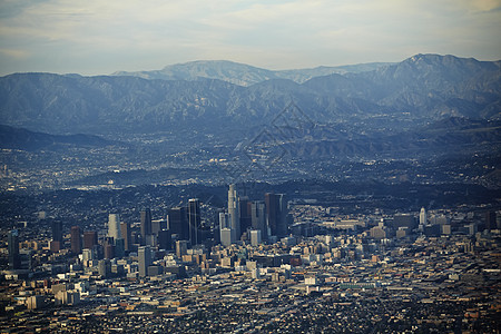 洛杉矶湖人未来赛季战绩走势分析与关键球员数据表现预测全面解读
