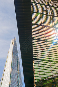 英国伦敦大楼的低角度视图图片