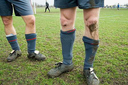 足球运动员的腿图片