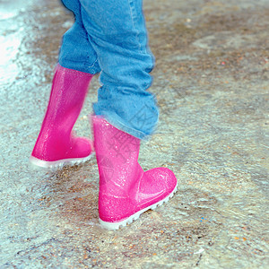 粉色长筒靴图片