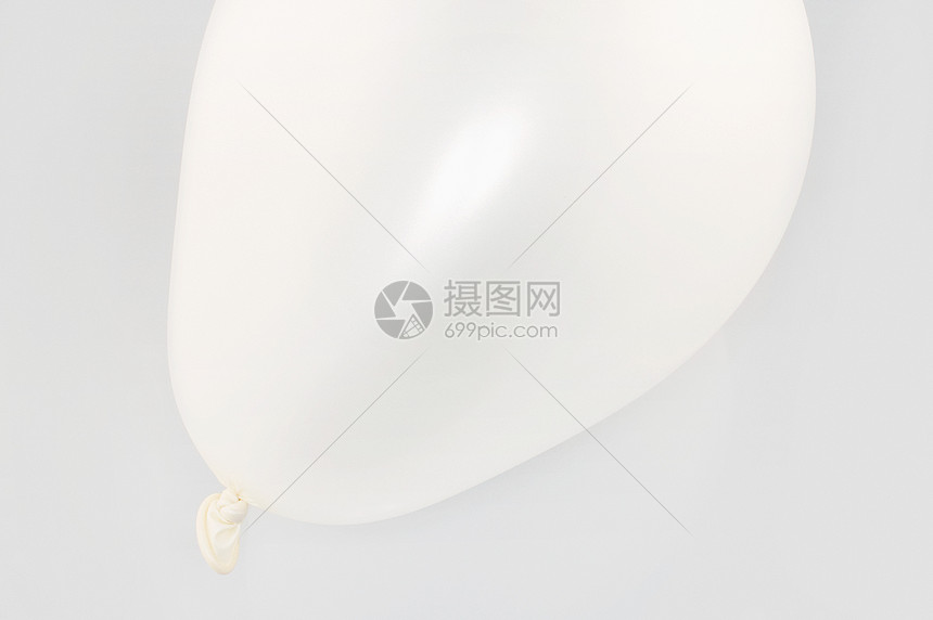 白色气球图片
