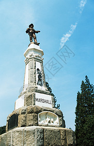 詹姆斯·马歇尔·科洛马雕像图片