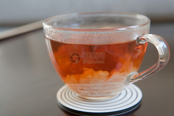 透明杯茶图片