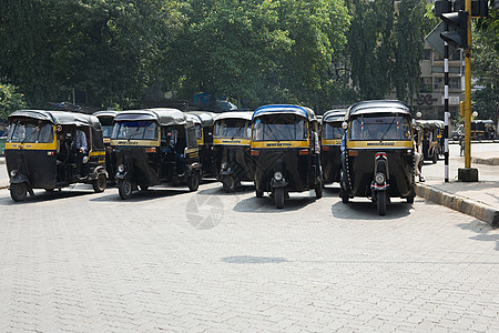 孟买客运三轮车图片