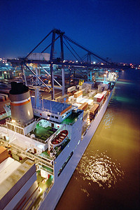 码头货船集装箱海运业高清图片