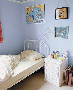 男孩的卧室图片