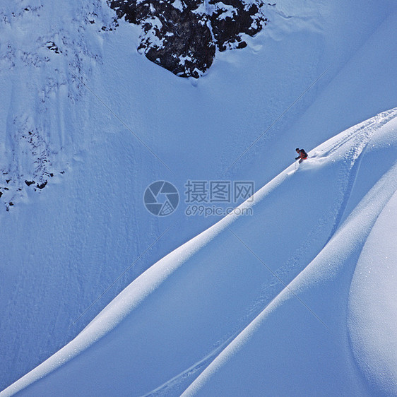 滑雪者在舒克桑手臂上图片