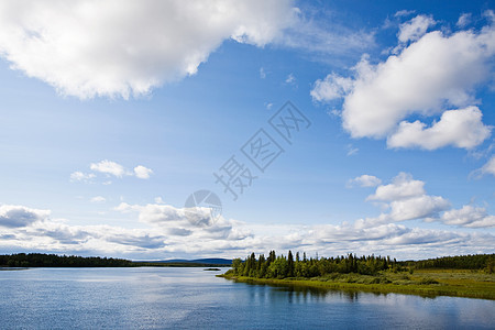 拉普兰湖的景色图片