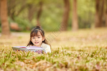 风景儿童小女孩户外阅读背景