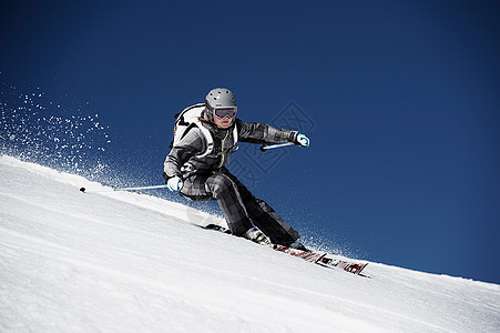女子高山滑雪背景图片