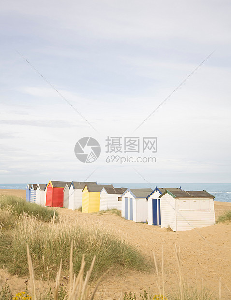 海滩小屋图片