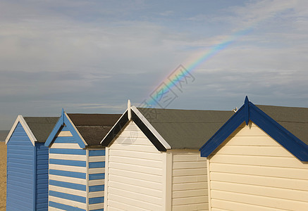 彩虹海滩小屋图片