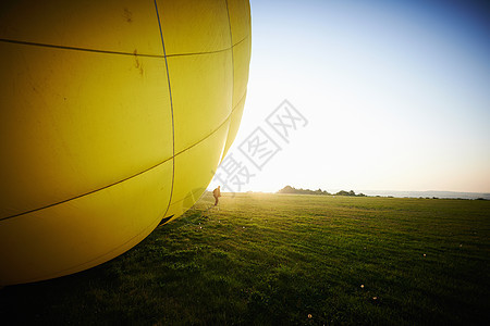 野外充气热气球图片