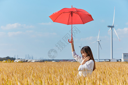 文艺美女手撑红色雨伞高清图片