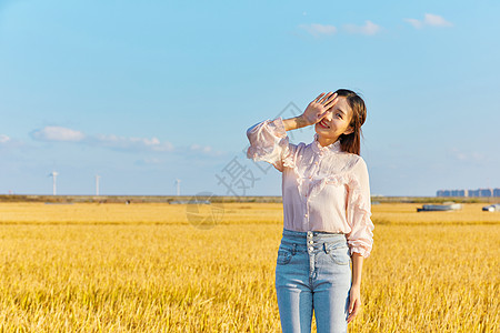 秋天女装文艺清新美女背景