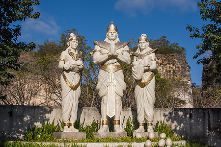 巴厘岛神鹰广场雕塑图片