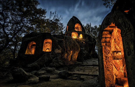 南京栖霞山栖霞寺千佛洞夜景高清图片