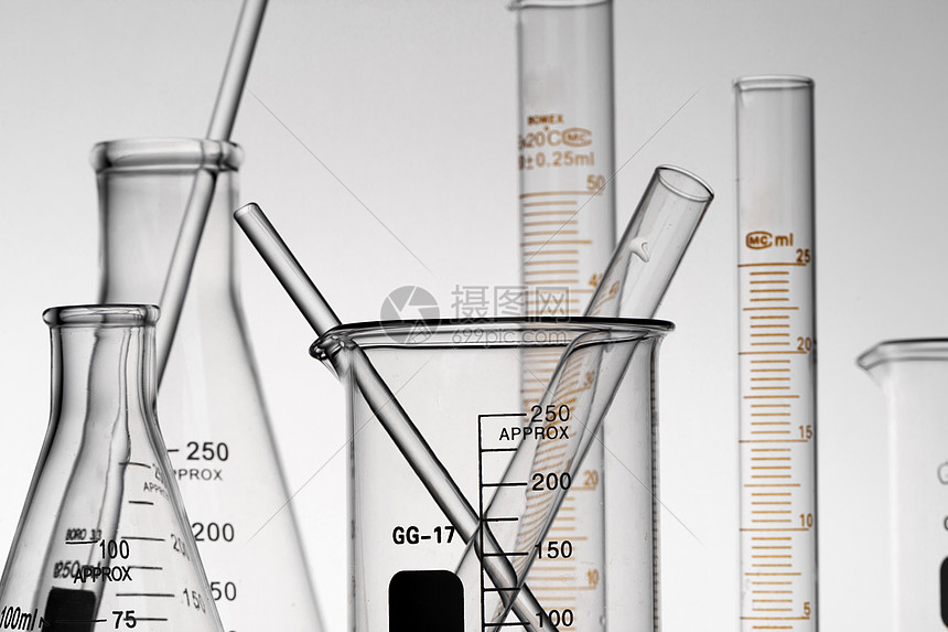 实验烧杯锥形瓶量筒特写图片
