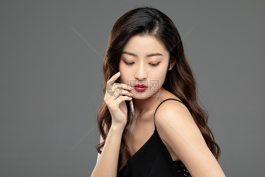 性感妩媚红唇美妆美女图片