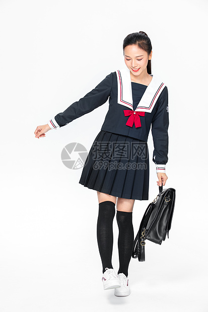 学院风学生JK服美女背书包图片