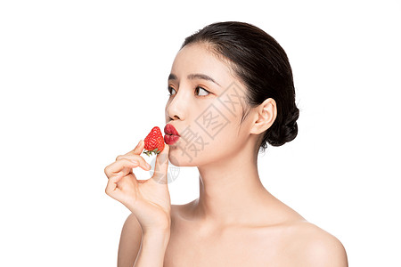 创意美妆美女吃草莓图片