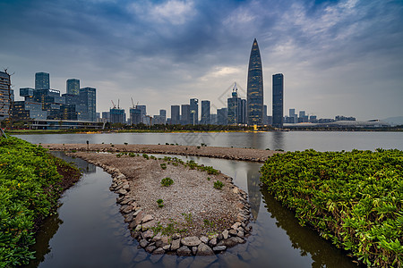 深圳地标春笋大楼图片素材