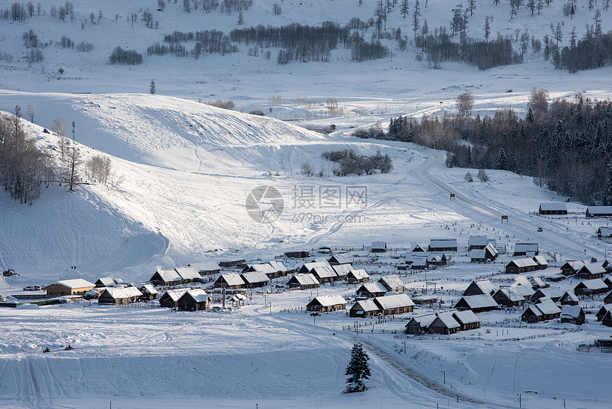 新疆冬季喀纳斯禾木古村落雪景雪乡图片