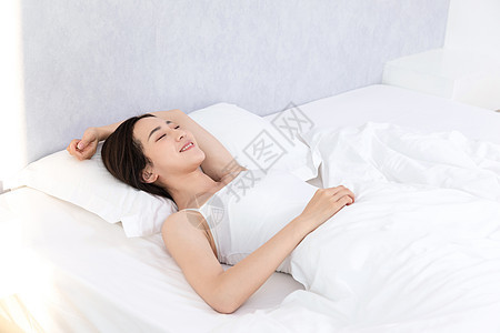 青年居家女性睡觉睡眠图片