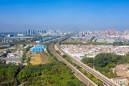 铁道武汉站铁轨穿过的城乡结合部城中村风景背景