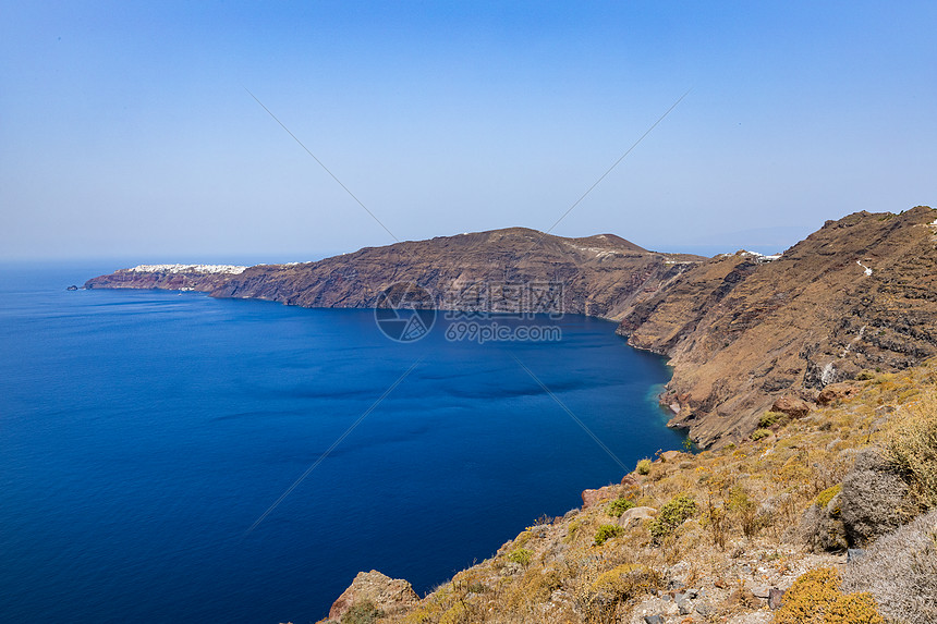 蓝色爱琴海上的海岛海岬图片