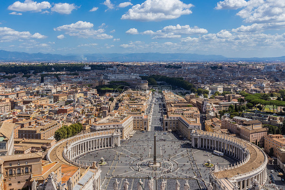 俯拍意大利首都罗马圣彼得大广场图片