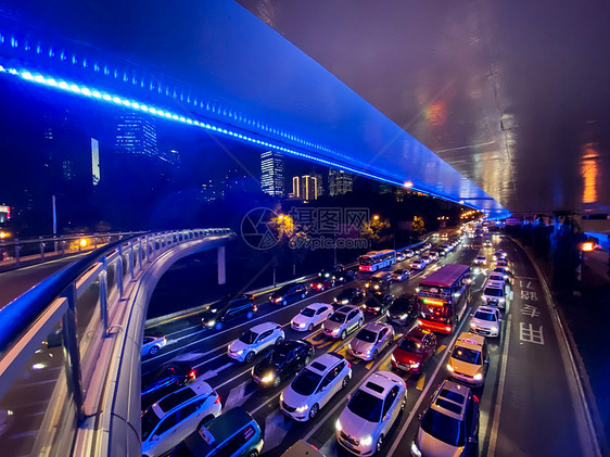 上海延安路高架车流夜景图片