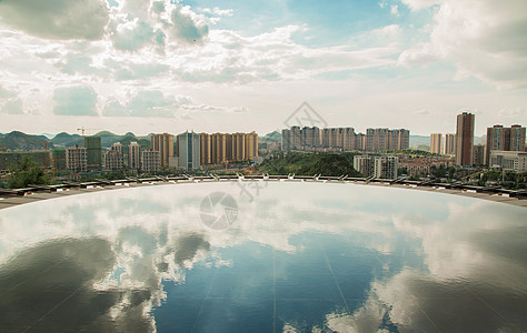 贵州贵阳泉湖公园天空之境背景图片