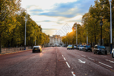 英国伦敦白金汉宫路背景图片