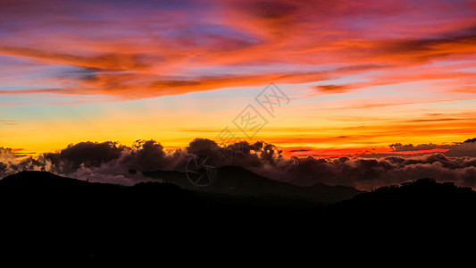 印尼火山云海火烧云图片