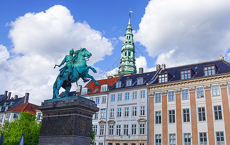 七月哥本哈根中心城区纪念碑背景图片