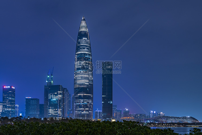 夜景深圳春笋华润中心大厦图片