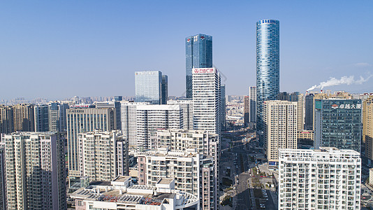 大楼远景青岛城市高楼林立的建筑背景