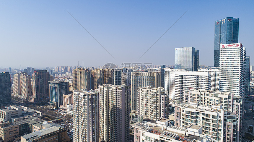 城市高楼林立的建筑