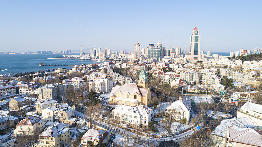 青岛江苏路基督教堂雪景图片