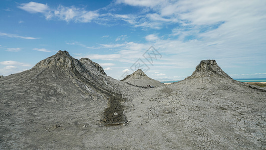 阿塞拜疆旅游胜地泥火山图片