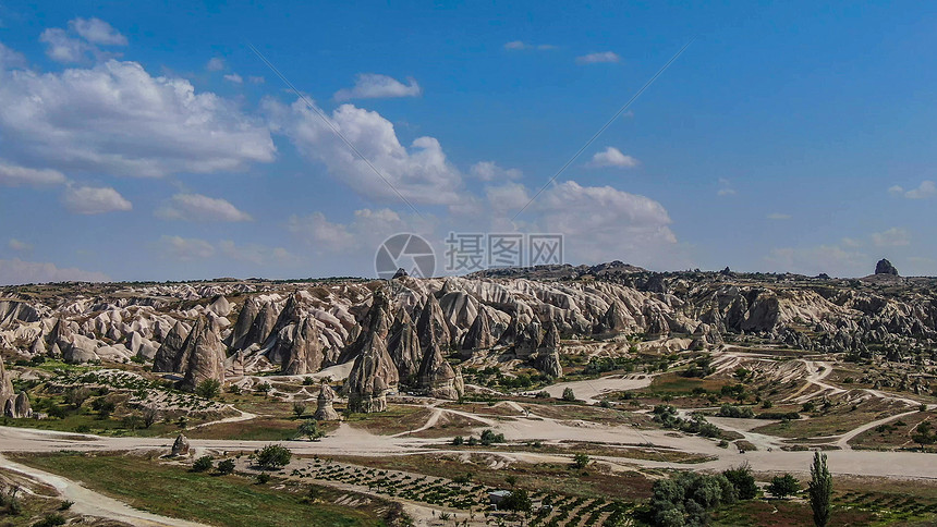 航拍土耳其卡帕多西亚景点鸽子谷图片